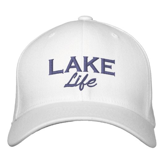 Lake Life Geborduurde Pet (Voorkant)