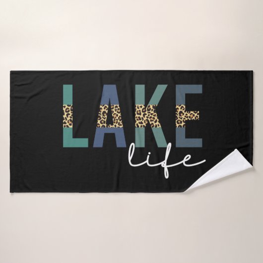 Lake Life Happy Place Cheetah Print Typografie Badhanddoek (Badhanddoek)