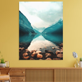 Lake Louise, Canada. Panoramisch Landschap Canvas Afdruk