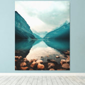 Lake Louise, Canada. Panoramisch landschap Canvas Afdruk (Insitu (Houten vloer))