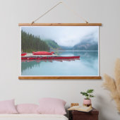 Lake Louise Scenery Uitzicht met rode kano's Hangend Wandkleed (Slaapkamer)