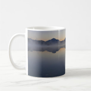 Lake McDonald bij zonsopkomst II Koffiemok