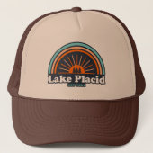 Lake Placid New York Rainbow Trucker Pet (Voorkant)