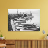 Lake Tahoe, CA - Wooden Boats langs Dock Photo Canvas Afdruk (Insitu (Woonkamer))