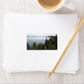 Lake Tahoe met pijnbomen Etiket (Insitu)