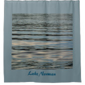 Lake Water Blauw Beige Zwart Douchegordijn (Voorkant)