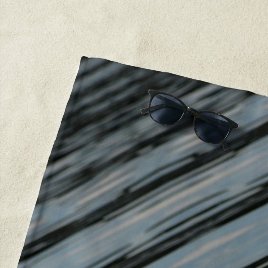 Lake Water Blue en Black Diagonal Natuurlijke Stre Strandlaken (In situ)