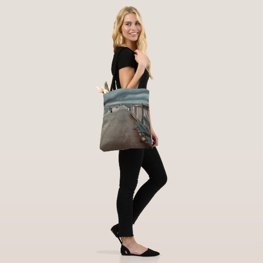 Lakeside Pier-fotografie Tote Bag (Op model)