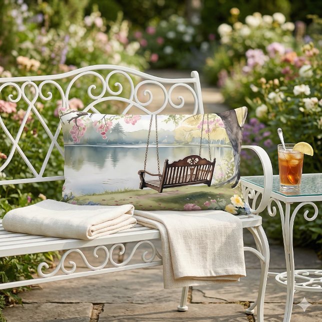 Lakeside Swing in de romantische Waterverf tuin Kussen (Lakeside Swing in Romantic Watercolor Garden Lumbar Pillow Mockup A)