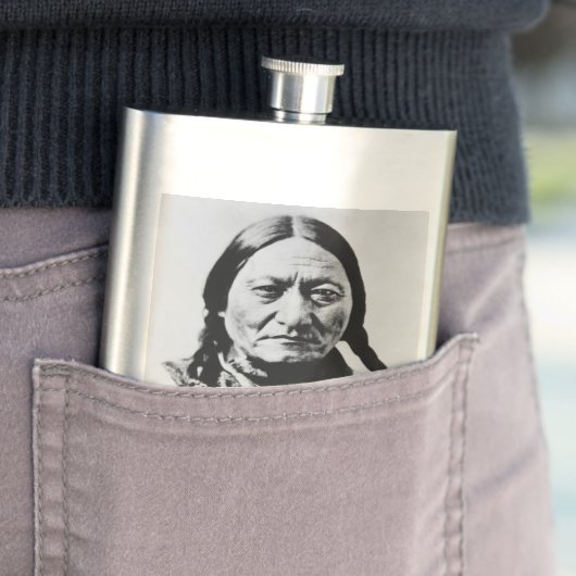 Lakota Chief Surrender: Sitting Bull Fort Buford Flacon (Voorbeeld)