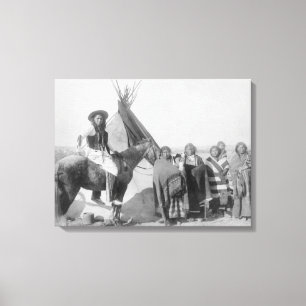 Lakota Vrouwen met zuigelingen en Man op Horseback Canvas Afdruk