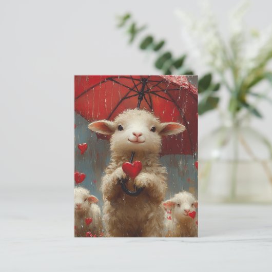Lam met paraplu in de regen met een hart briefkaart (Staand voorkant)