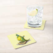 Lambeosaurus staand op een weegschaal. kartonnen onderzetters (Insitu)