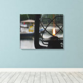 Lamp aan het meer canvas afdruk (Insitu (Houten vloer))