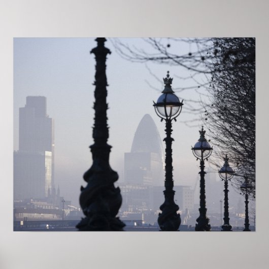 Lamppost door de Theems Poster (Voorkant)