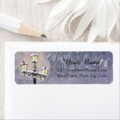 Lamppost in Paarse retour adreslabel Etiket (Insitu)