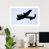 Lancaster Bomber in Flight . Poster (Thuiskantoor)