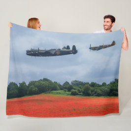 Lancaster Bomber over een papaverveld Fleece Deken