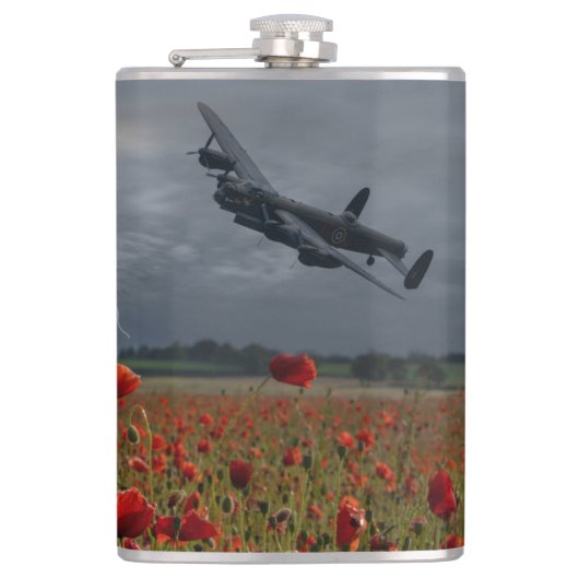 Lancaster Bomber over een papaverveld Heupfles (Voorkant)