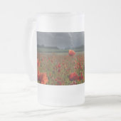 Lancaster Bomber over een papaverveld Matglas Bierpul (Voorkant links)