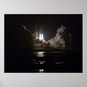 Lancering van Space Shuttle Challenger (STS-8) Poster