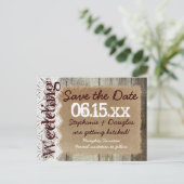 Land Barn Wood Rustic Save the Date Briefkaarten (Staand voorkant)