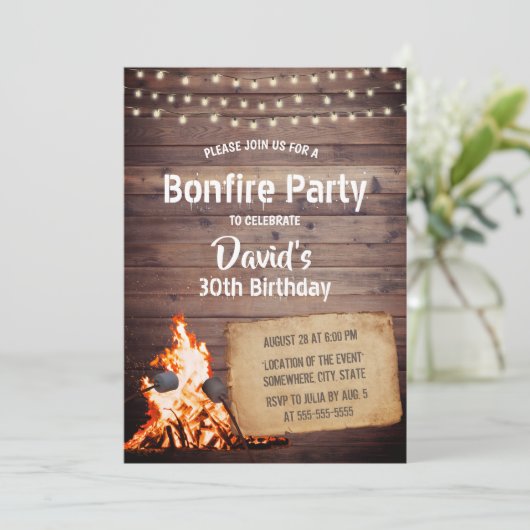 Land Bonfire Party Rustic String Light Birthday Kaart (Staand voorkant)