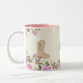 Land Boots & Hoefijzer met bloemen op beige Tweekleurige Koffiemok (Links)