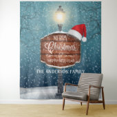 Land lantaarnpaal nacht licht Kerstmuts sneeuw Wandkleed (In situ)