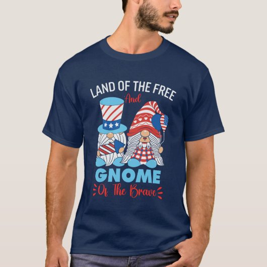Land of the Free and Gnome of the Brave T-shirt (Voorkant)