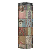 Land patchwork quilt, 3D textuur. Thermosbeker (Achterkant)
