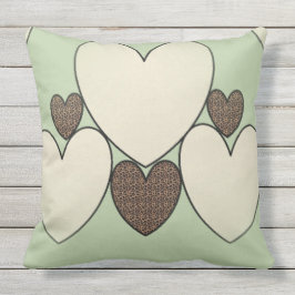 Land-Quilt_Suggle-Hearts(c)_Sage-Cheetah _LARGE Buitenkussen