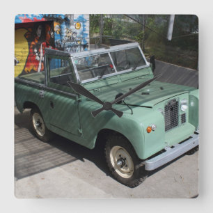 Land Rover Series II SWB Vierkante Klok