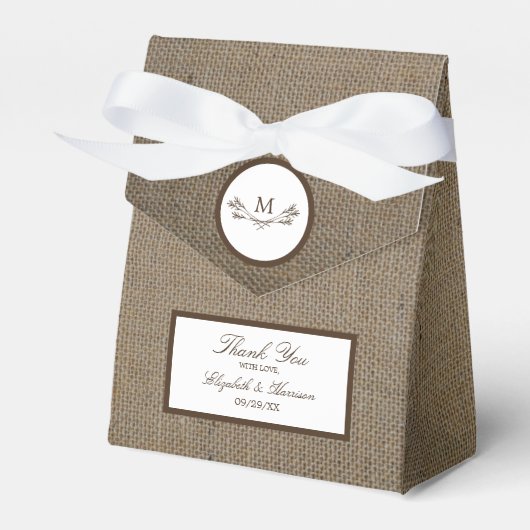 Land Rustic Monogram Branch & Burlap Wedding Bedankdoosjes (Voorkant Zijde)