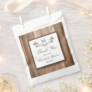 Land Rustic Monogram Branch & Wood Weddenschap Bedankzakje