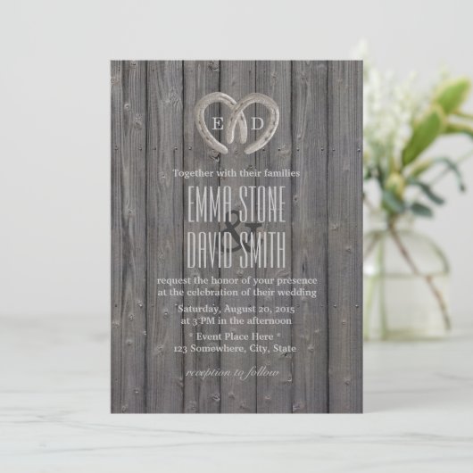 Land Rustisch Hoefijzer Heart Barn Wood Wedding Kaart (Staand voorkant)