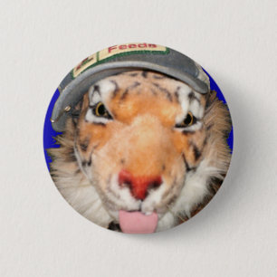 Land Tijger, Button