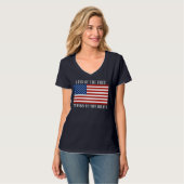 land van de vrije Bedankt naar de Amerikaanse vlag T-shirt (Voorkant volledig)