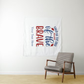Land van de Vrijen Door de Dappere Rood Blauw Wandkleed (In Situ (horizontaal))