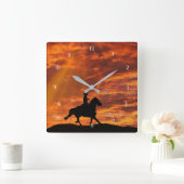Land Westerne cowboy en paard in Sunset Vierkante Klok (Huis)