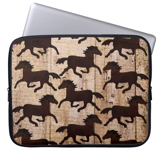 Land Westerne paarden op Barn Wood Cowboy Gifts Laptop Sleeve (Voorkant)
