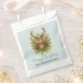 Landelijk hertenhoofd in bosomgeving met winterfol bedankzakje (Geknipt)