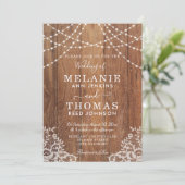 Landelijk houten en kanten trouwuitnodiging, rusti kaart (Staand voorkant)