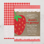 Landelijke aardbei rode gingham ruches uitnodiging (Voorkant / Achterkant)