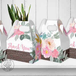 Landelijke bloemendoos met gevel voor feestelijke bedankdoosjes