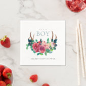 Landelijke bloemige herten geweien Het is een jong Servet (Insitu)