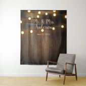 Landelijke boerenschuur houten wijnvat & lichten wandkleed (In situ)