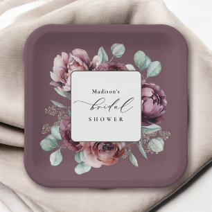 Landelijke bruiloftsborrel met pruimen en bloemen papieren bordje