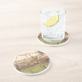 Landelijke Junkyard, Vechicles Rusting Away in a F Zandsteen Onderzetter (Zijkant)