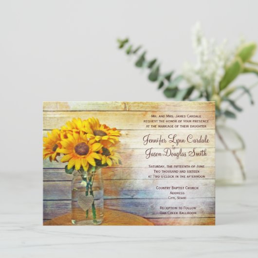 Landelijke Mason Jar Sunflower Wedding Invitting Kaart (Staand voorkant)